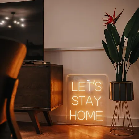 Boutique Grade Ii Listed Gem, Centre, Fast Wifi, Family/ Contractors * Birmingham