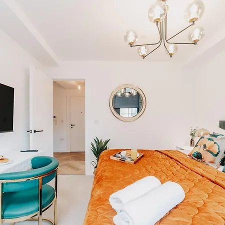 Boutique Grade Ii Listed Gem, Centre, Fast Wifi, Family/ Contractors Apartamento *