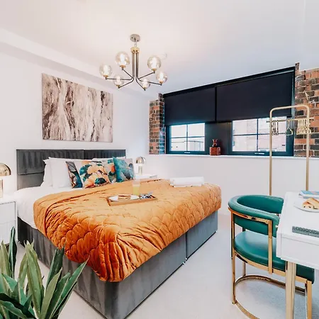 Boutique Grade Ii Listed Gem, Centre, Fast Wifi, Family/ Contractors Apartamento